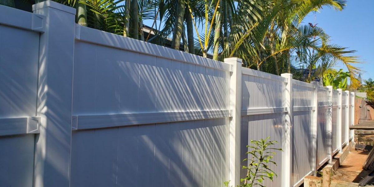 RJP Landscaping - Honolulu Vinyl Fence Installation
